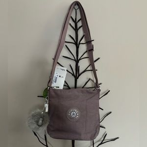 Brand new”Kipling”crossbody bag for women.Size-w8.5”x8”inc,color-cacao 🤎